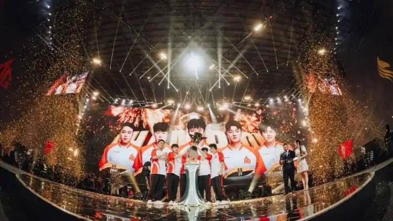 T1战队Faker:传奇中单的竞技哲学与带队逻辑